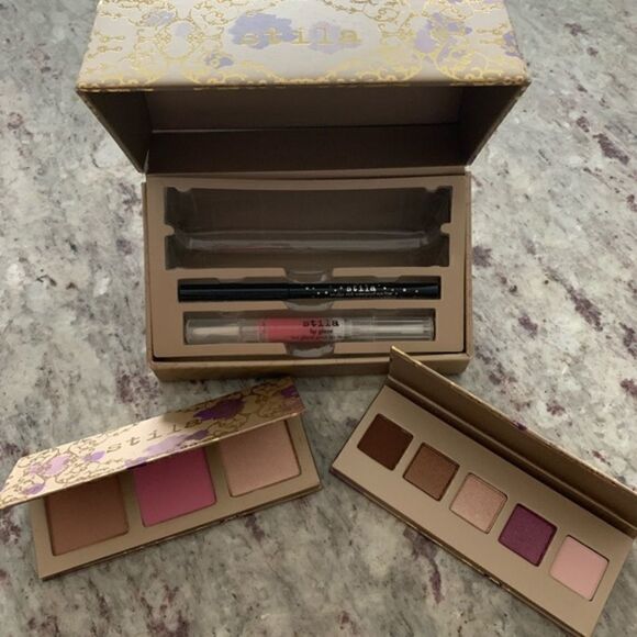 Stila Sending My Love Set NWB